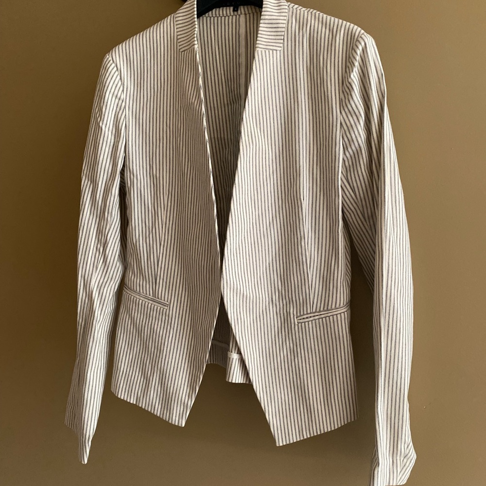 Classy cream with blue striped casual waste length suit jacket
